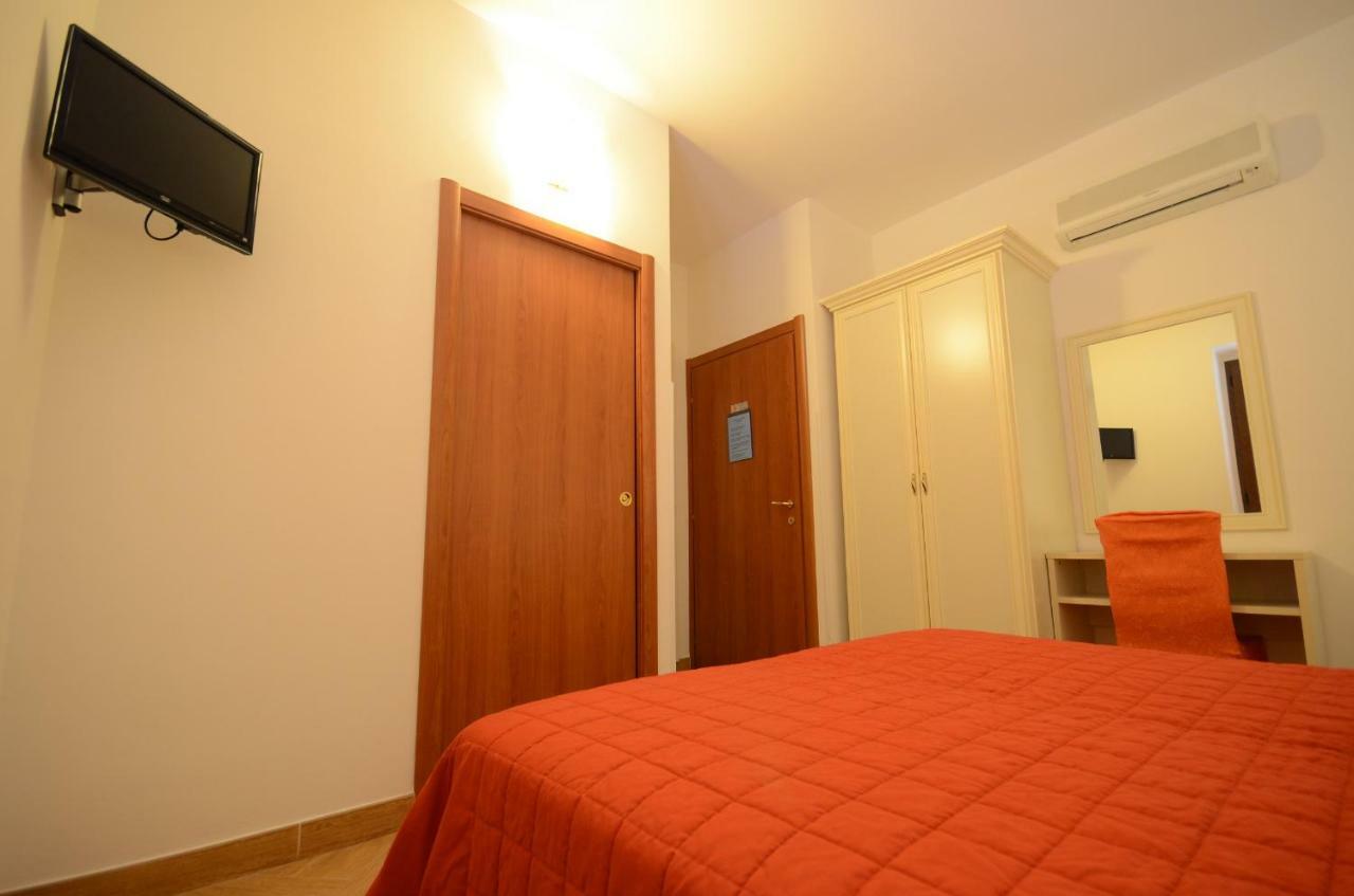Bed and Breakfast Il Piccolo Nido Borgo Montenero Exterior foto